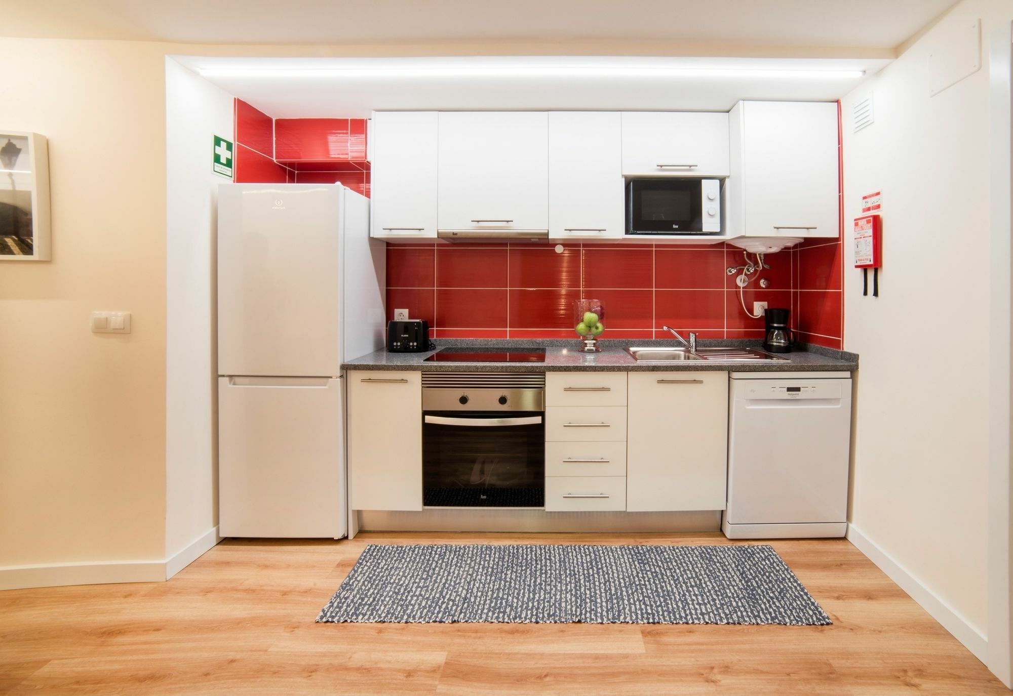 Lis Apartments Лиссабон Экстерьер фото